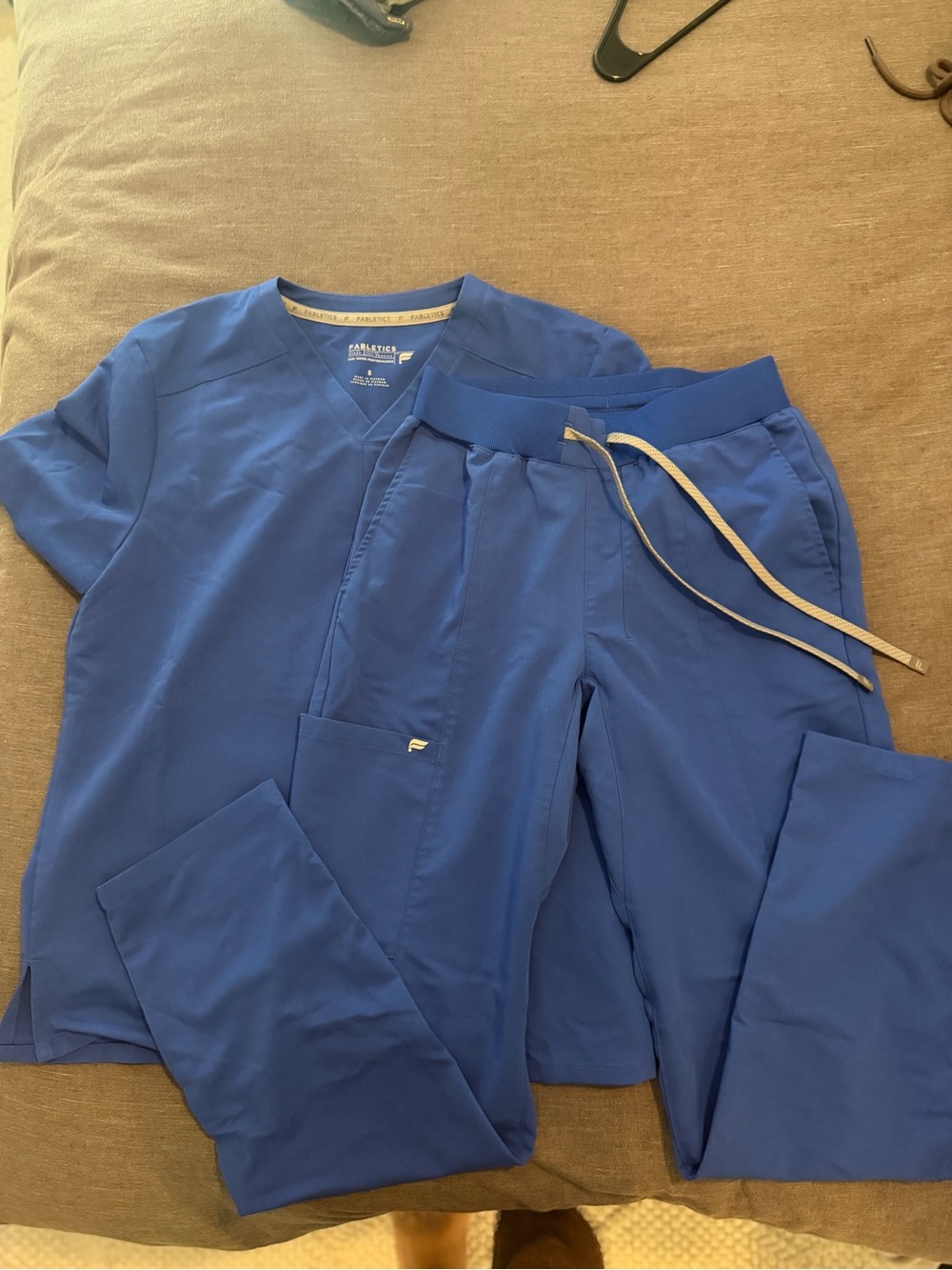 Fabletics Scrubs S Set